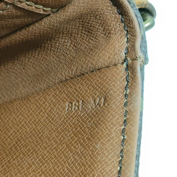 Authentic Louis Vuitton Chantilly MM Brown Monogram Crossbody 241-120425 - Picture 9 of 9